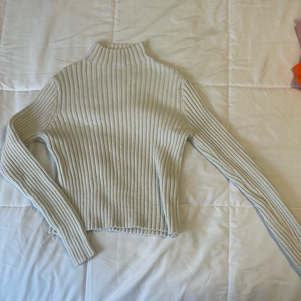Cream mock turtle neck ribbed long sleeve